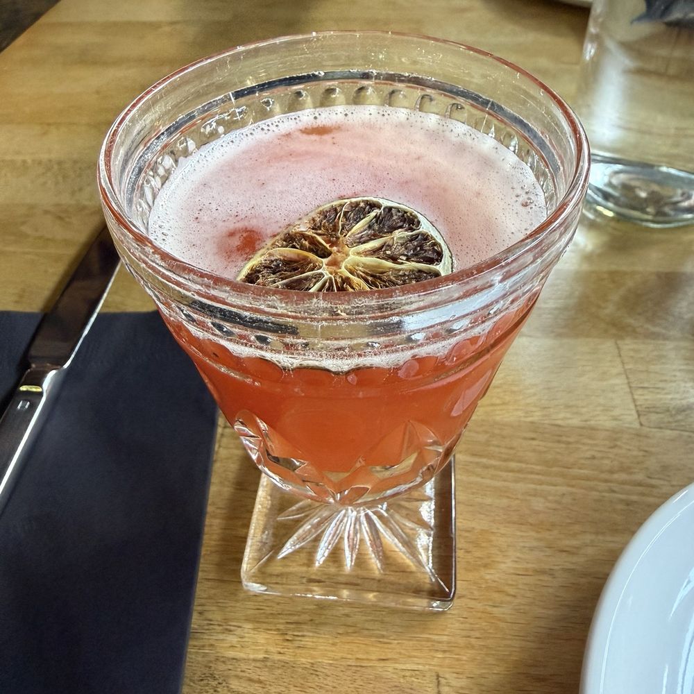 Bar Rosa - Bars Near Me - Tacoma, Washington