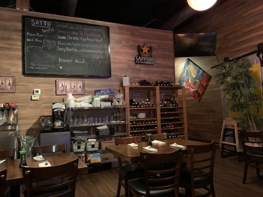 Satto Thai and Sushi Bar by null