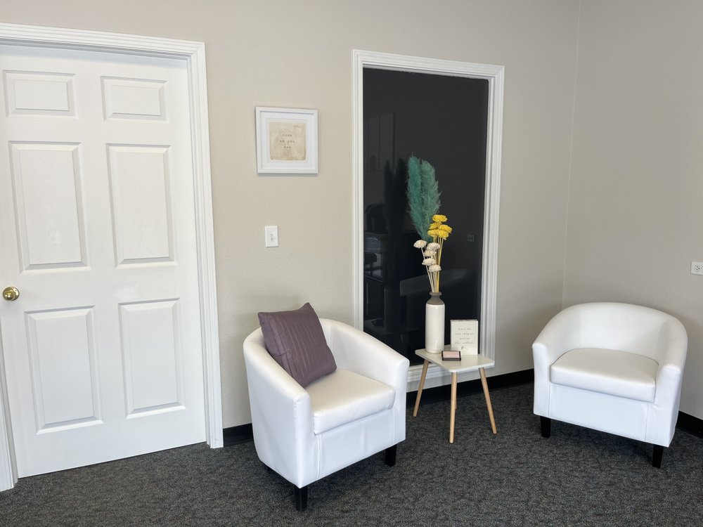 Human Kind - grief counselor in Saginaw, MI