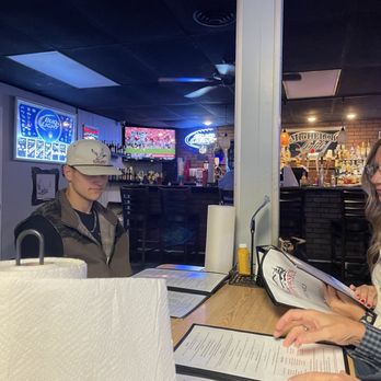 Freeborne's Eatery & Lodge - American Near Me - Laurel Springs, North Carolina