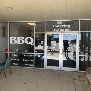 Le J's Bar-B-Q - Barbeque Near Me - Newton, Kansas Le J's Bar-B-Q - Barbeque Near Me - Newton, Kansas