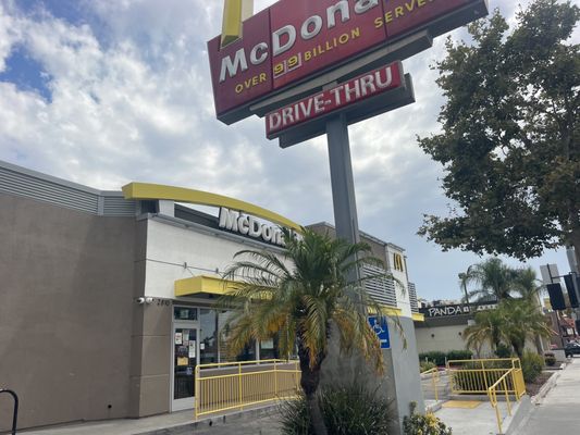 McDonald's by null