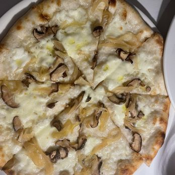 Volario's - Fungo pizza - Italian Near Me - Winter Park, Colorado