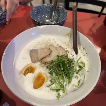 Gyoza Studio Kubota - White chicken paitan ramen - Japanese Near Me - Honolulu, Hawaii Gyoza Studio Kubota - White chicken paitan ramen - Japanese Near Me - Honolulu, Hawaii