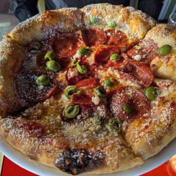 Che Fico Parco Menlo - Salami Piccante Pizze San Marzano, Soppressetta, Castelvetrano Olive, & Chili Honey - Italian Near Me - Menlo Park, California Che Fico Parco Menlo - Salami Piccante Pizze San Marzano, Soppressetta, Castelvetrano Olive, & Chili Honey - Italian Near Me - Menlo Park, California