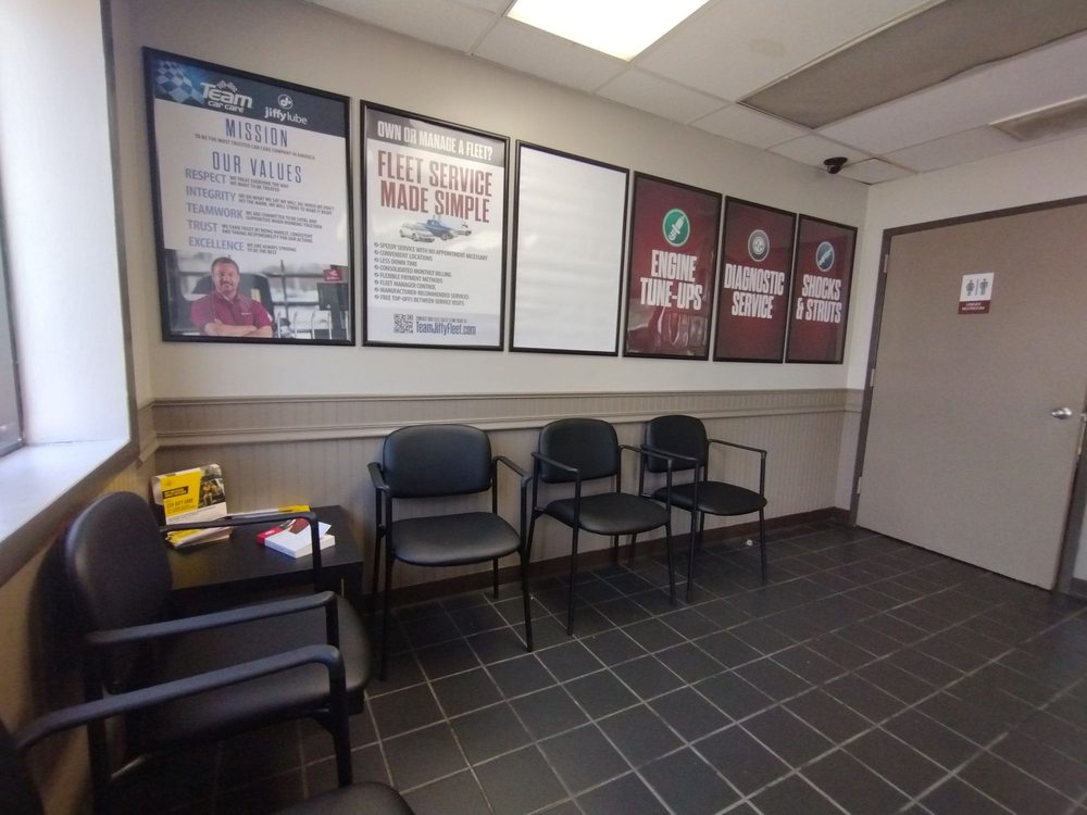 JIFFY LUBE Updated August 2024 19 Photos & 106 Reviews 50 Jericho