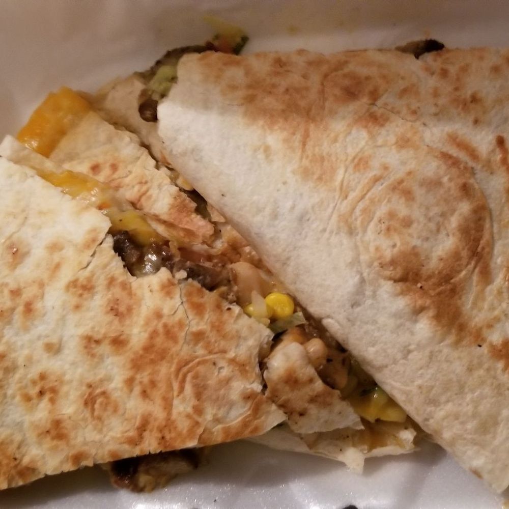 Chipot Lee Pizza - Shrimp, beef, and chicken quesadilla delicious! - Chinese Near Me - East Orange, New Jersey
