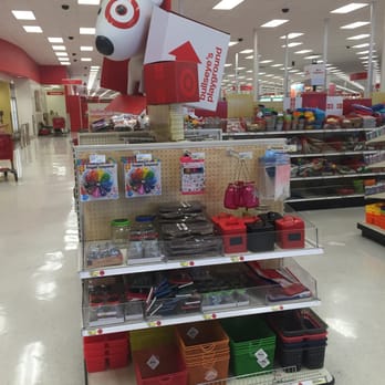 Target - Department Stores Near Me - Signal Hill, California