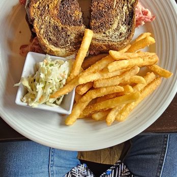 Paddy's Irish Pub & Restaurant - Gastropubs Near Me - Bar Harbor, Maine