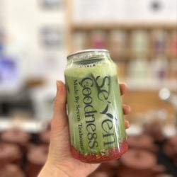 Seven TeaHouse - Strawberry Matcha Latte
