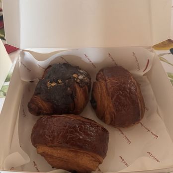 Vavin Dessert Bar - Chocolate and cookie croissants - Bakeries Near Me - Honolulu, Hawaii Vavin Dessert Bar - Chocolate and cookie croissants - Bakeries Near Me - Honolulu, Hawaii