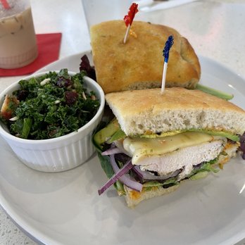 Red Maple - Chipotle chicken sandwich - Cafes Near Me - Los Angeles, California Red Maple - Chipotle chicken sandwich - Cafes Near Me - Los Angeles, California