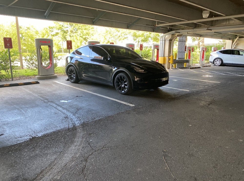 TESLA SUPERCHARGER NAPLES 499 Bayfront Pl, Naples, Florida EV