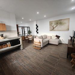 Guadalajara Language Center - 1 bedroom apartment at the school with AC