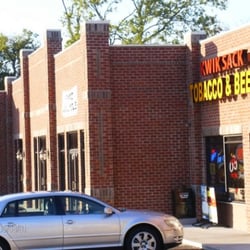 Wright Building Systems - Hermitage TN retail store building with brick parapets