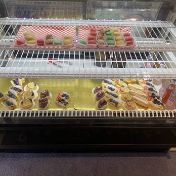 Les Pascals - Case - Bakeries Near Me - Glen Ellen, California Les Pascals - Case - Bakeries Near Me - Glen Ellen, California