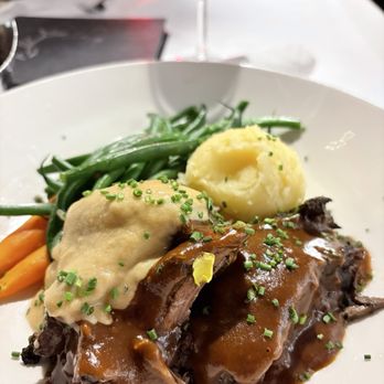 Bistro 821 - Chef Jess's "Pot Roast". Wagyu sirloin, mashed potatoes, carrots, green beans, savory and sweet sauce. Good but not great - Seafood Near Me - Naples, Florida