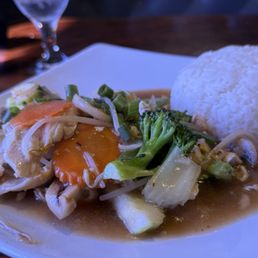 Mixed vegetables with chicken. Tasty sauce! Mixed vegetables with chicken. Tasty sauce!