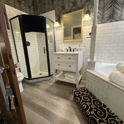 Inn At the Park - Hawthorn king room
