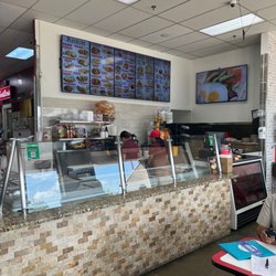 Supermercado El Tapatio - Very good taqueria!