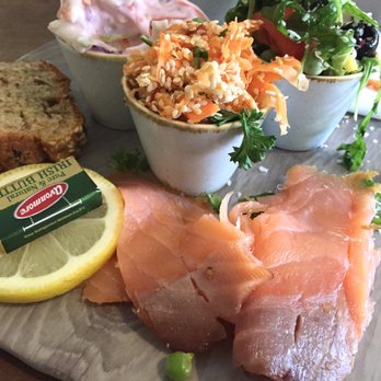 Harlem cafe - Superfood Salad - Cafes Near Me - Belfast, BFS