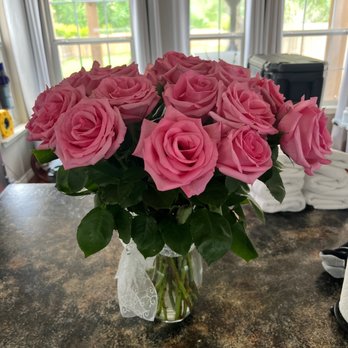 Costco Wholesale - Costco Roses - Wholesale Stores Near Me - Pflugerville, Texas Costco Wholesale - Costco Roses - Wholesale Stores Near Me - Pflugerville, Texas