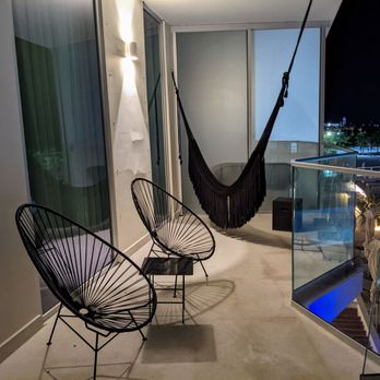 SLS Cancún - Balcony with hammock - Real Estate Agents Near Me - Cancún, ROO