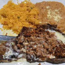 El Dos Agaves - Ribeye, chorizo, rice and beans...