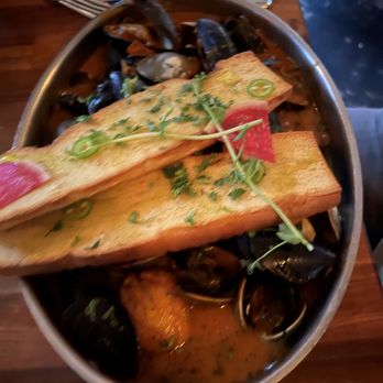 Nando Milano Trattoria - Cioppino Toscano - Italian Near Me - Champaign, Illinois