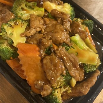 Chinatown - beef, broccoli, and carrots in sauce - Chinese Near Me - Boynton Beach, Florida