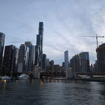 Shoreline Sightseeing - Architectural Tours Near Me - Chicago, Illinois