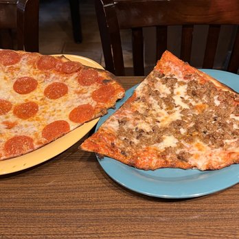 Joey Nova's Pizzeria  - Pepperoni & Sausage - Pizza Near Me - Excelsior, Minnesota