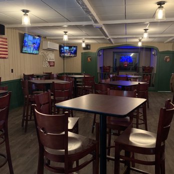 Totem Pole Inn - tables and chairs in a restaurant - Bars Near Me - Lake Ariel, Pennsylvania Totem Pole Inn - tables and chairs in a restaurant - Bars Near Me - Lake Ariel, Pennsylvania