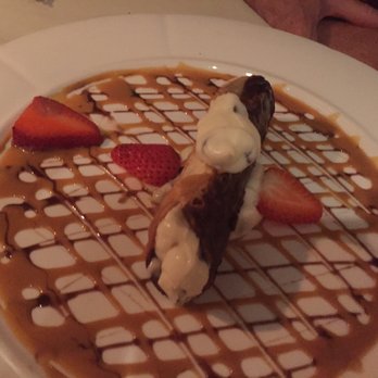 Il Luogo - Cannoli - Italian Near Me - Lynbrook, New York