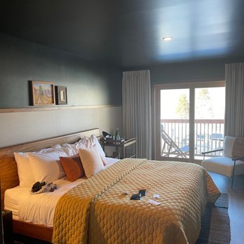 Hotel Marina Riviera - King size bed. Pretty comfy - Big Bear Lake, CA