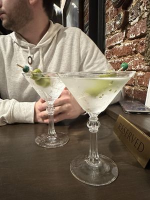 Eebee's Corner Bar by null