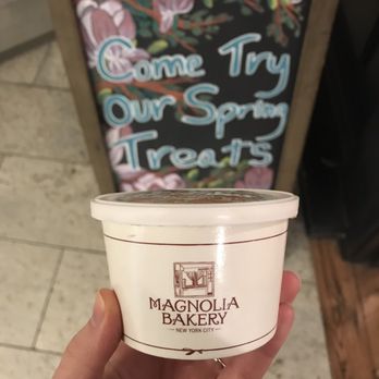 Magnolia Bakery - Banana java chip pudding - Bakeries Near Me - Chicago, Illinois