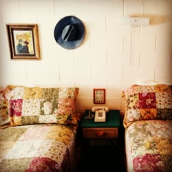 Silver Saddle Motel - The Rawhide Room