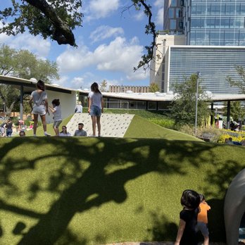 Levy Park - Dog Parks Near Me - Houston, Texas