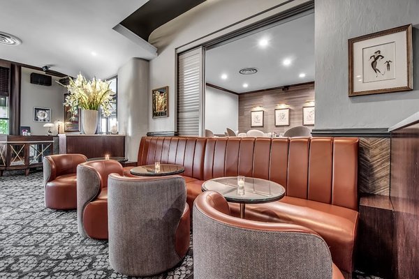 Oliver's Restaurant by null