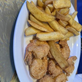 Catfish Country - Fried Shrimp (Large) and fries - Southern Near Me - Bartow, Florida