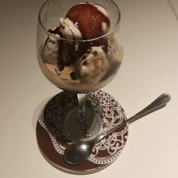 Quality Beef - Delizia al gusto di Noce moscata, stracciatella, caffé, cioccolato topic e granella di nocciola. - Italian Near Me - Milan, Michigan Quality Beef - Delizia al gusto di Noce moscata, stracciatella, caffé, cioccolato topic e granella di nocciola. - Italian Near Me - Milan, Michigan