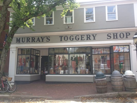 Murray's Toggery Shop by null