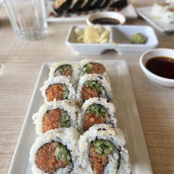 Dash Dashi Sushi & Sake Bar - Spicy tuna roll - Sushi Bars Near Me - Manhattan Beach, California Dash Dashi Sushi & Sake Bar - Spicy tuna roll - Sushi Bars Near Me - Manhattan Beach, California