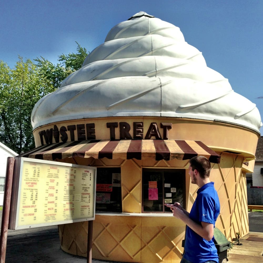 LULU’S TWISTEE TREAT Updated June 2024 320 W McPherson Hwy, Clyde