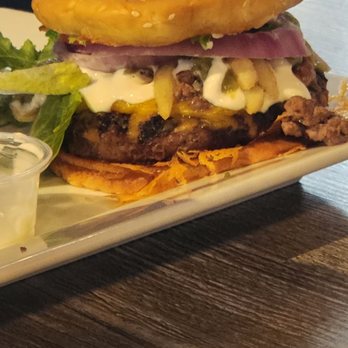 Players Sports Grill - California burger and house s a lsd - American Near Me - Poway, California