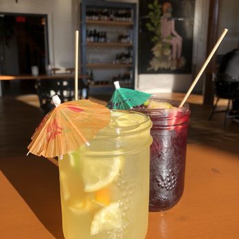 McKiernan - White and red sangria - Breakfast & Brunch Near Me - Montreal, Quebec McKiernan - White and red sangria - Breakfast & Brunch Near Me - Montreal, Quebec