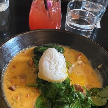 LH Rooftop - Biscuits and Gravy - Cocktail Bars Near Me - Chicago, Illinois