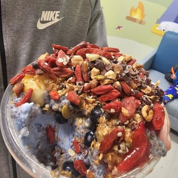 Blue Bowl Superfoods - lazy blue - Juice Bars & Smoothies Near Me - Orange, California