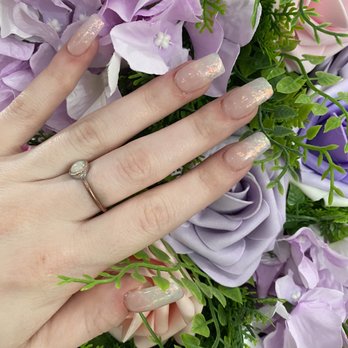 Blooming Nail Bar - Nails - Nail Salons Near Me - Burbank, California Blooming Nail Bar - Nails - Nail Salons Near Me - Burbank, California
